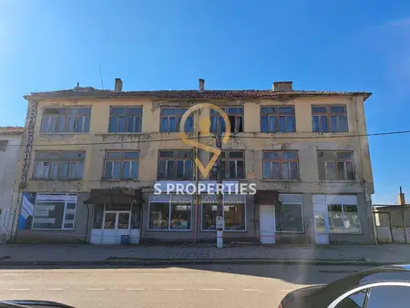 Търговска сграда в гр. Вълчи дол